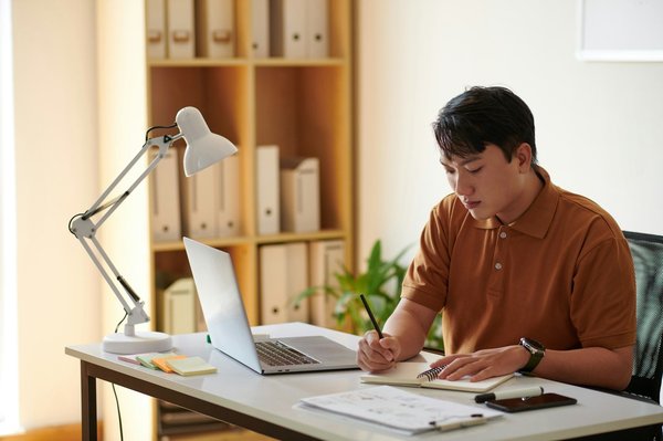 Découvrez les avantages offerts par le home staging virtuel